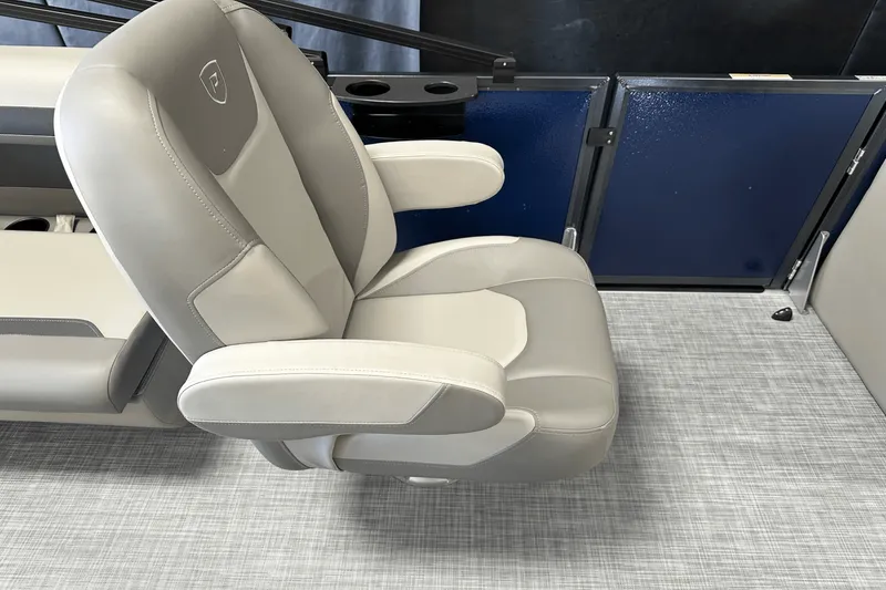 Slide: The Image of Premier 200 Sunscape 2025 - 32