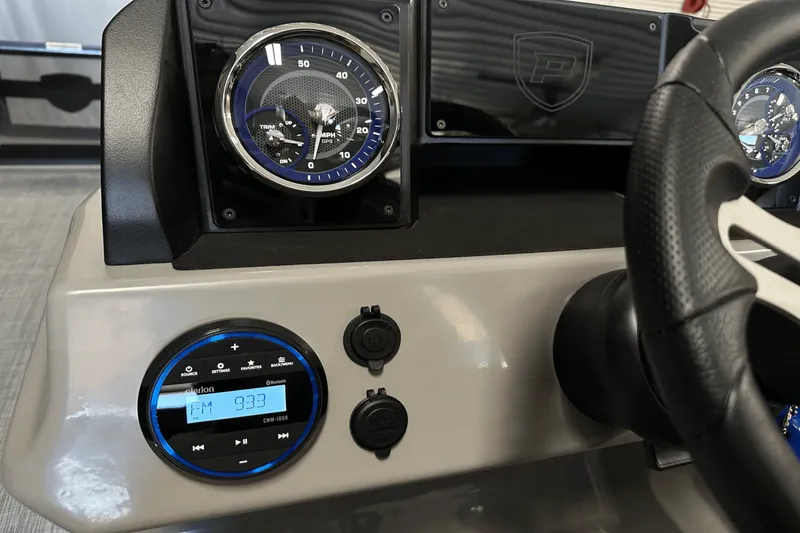 Slide: The Image of Premier 200 Sunscape 2025 - 39