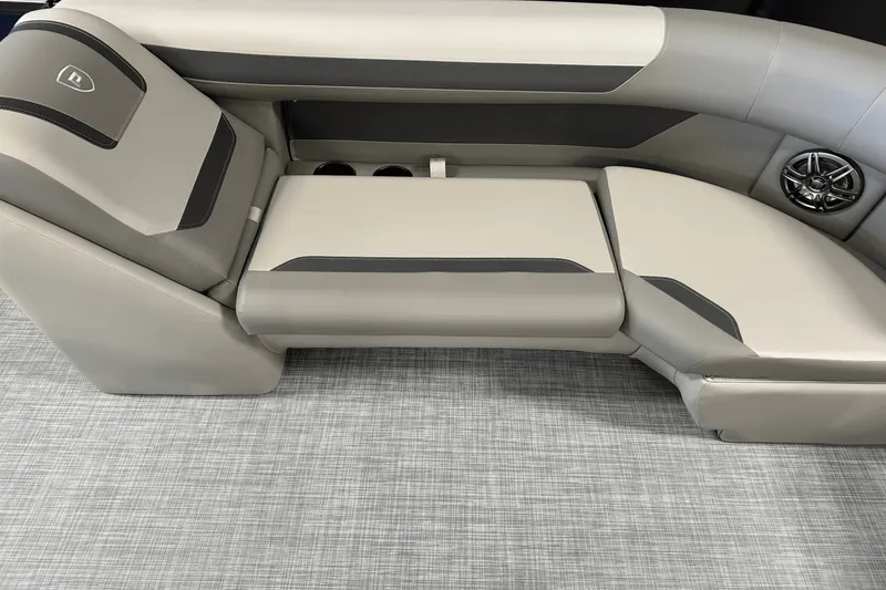 Slide: The Image of Premier 200 Sunscape 2025 - 46