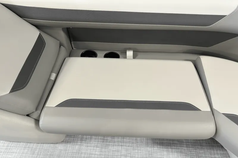 Slide: The Image of Premier 200 Sunscape 2025 - 47