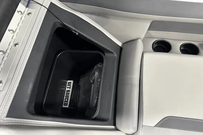 Slide: The Image of Premier 200 Sunscape 2025 - 50