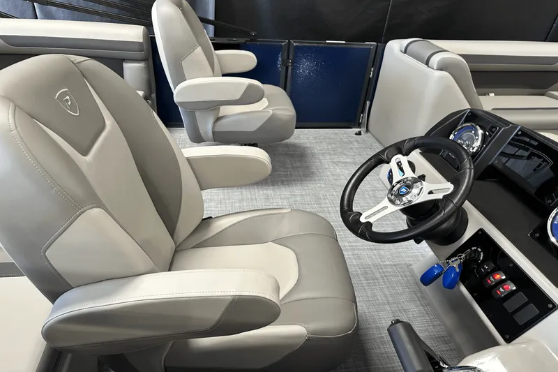 Slide: The Image of Premier 200 Sunscape 2025 - 7