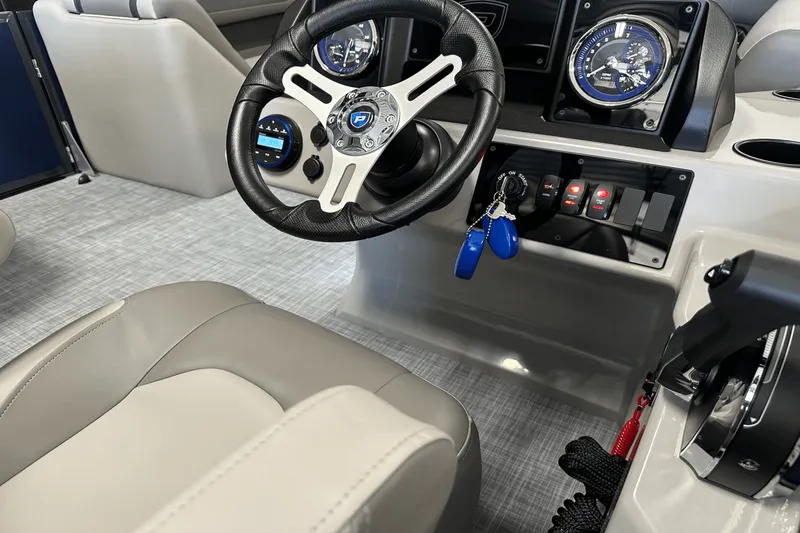 Slide: The Image of Premier 200 Sunscape 2025 - 8