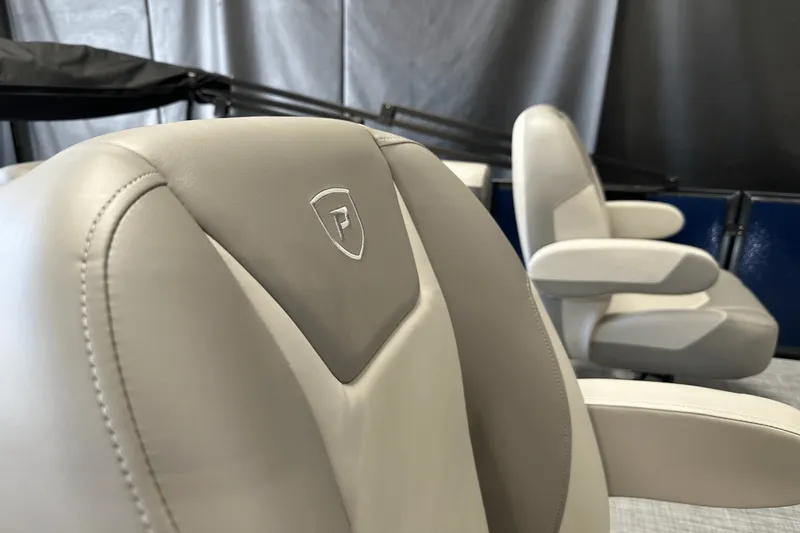 Slide: The Image of Premier 200 Sunscape 2025 - 9