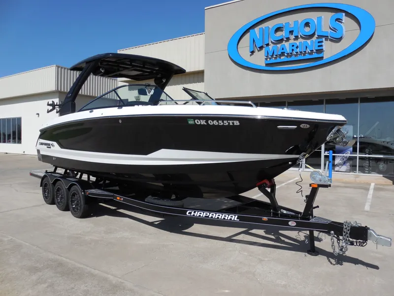 Slide: The Image of Chaparral 30 Surf 2025 - 1