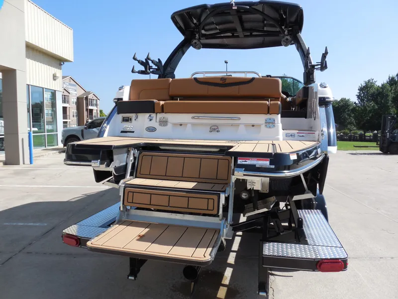 Slide: The Image of Chaparral 30 Surf 2025 - 12