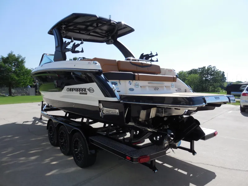 Slide: The Image of Chaparral 30 Surf 2025 - 4