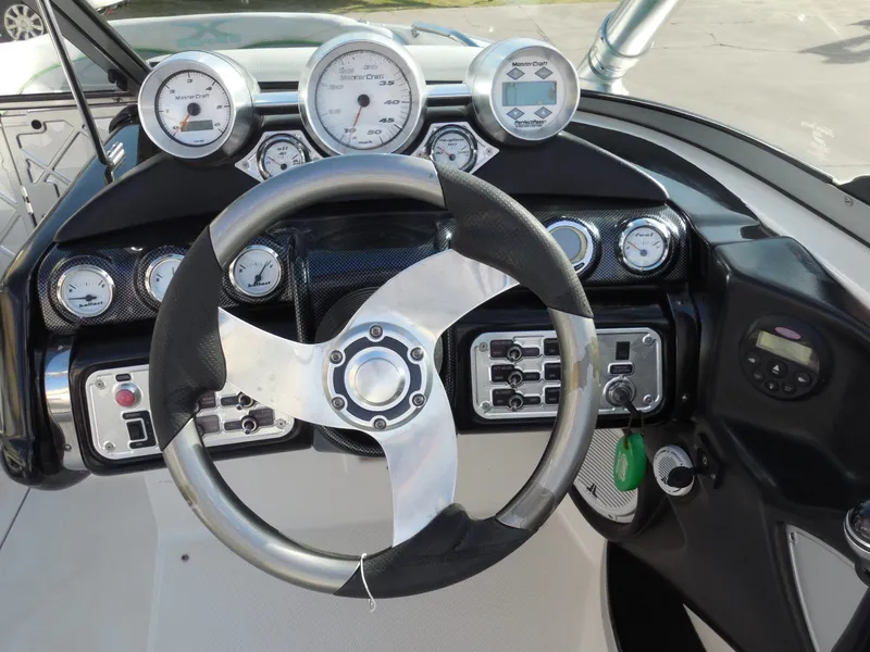 Slide: The Image of MasterCraft XStar 2007 - 12