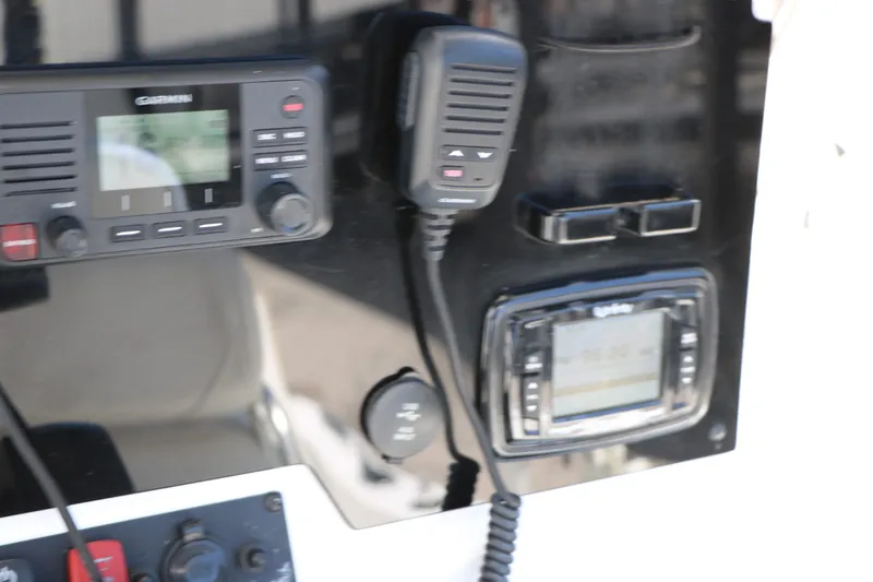 Slide: The Image of Sea Hunt BX20BR 2018 - 40