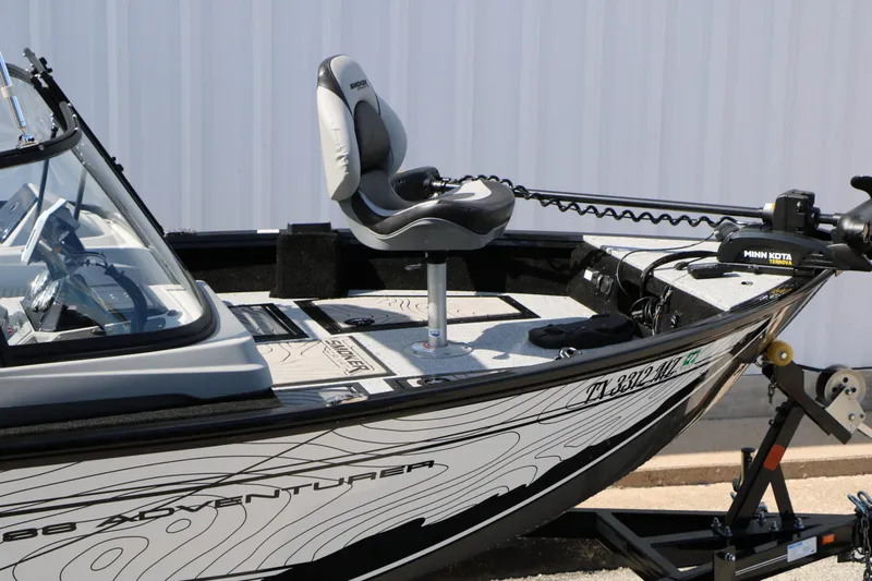Slide: The Image of Smoker Craft 188 Adventurer 2025 - 12