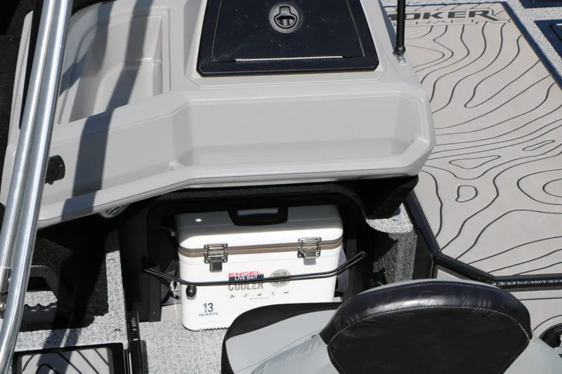 Slide: The Image of Smoker Craft 188 Adventurer 2025 - 19