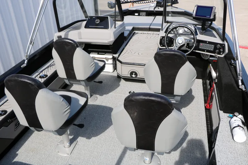 Slide: The Image of Smoker Craft 188 Adventurer 2025 - 45