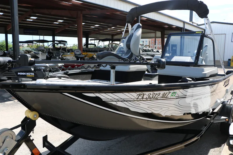 Slide: The Image of Smoker Craft 188 Adventurer 2025 - 8