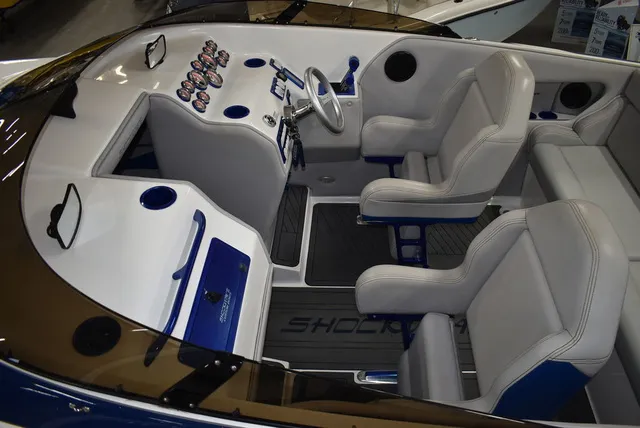 Slide: The Image of Shockwave 29 Magnatude 2020 - 91