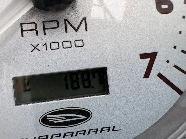 Slide: The Image of Chaparral 260 SIGNATURE 2004 - 5