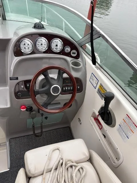 Slide: The Image of Chaparral 260 SIGNATURE 2004 - 4
