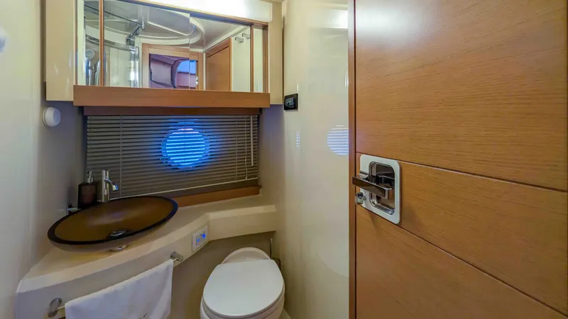 Slide: The Image of Azimut Azimut 45 2013 - 16