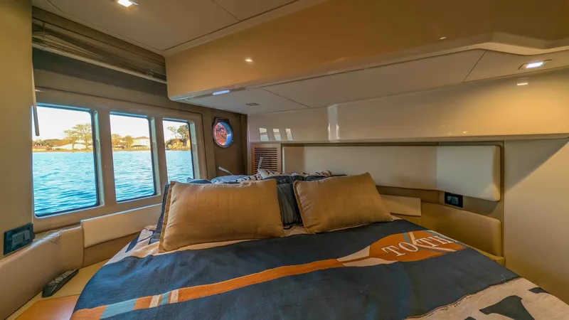 Slide: The Image of Azimut Azimut 45 2013 - 19
