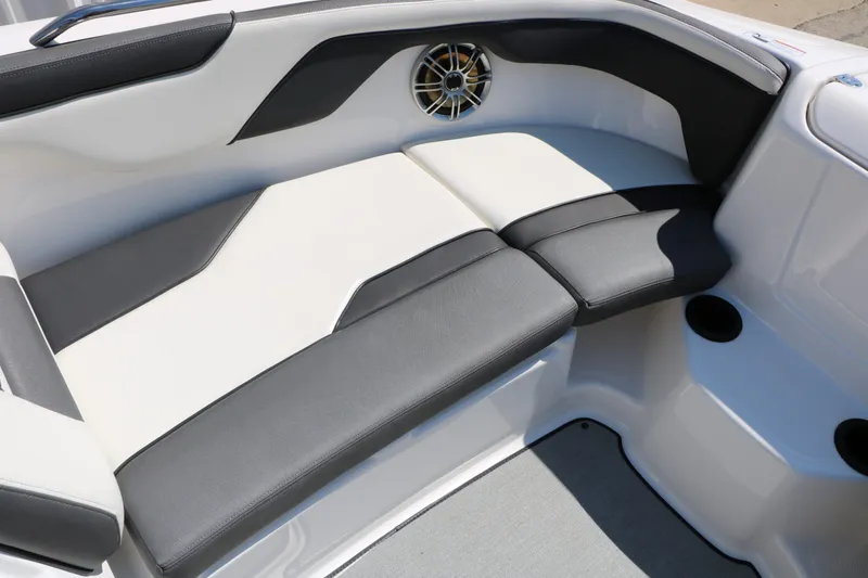Slide: The Image of Yamaha AR 210 2021 - 30