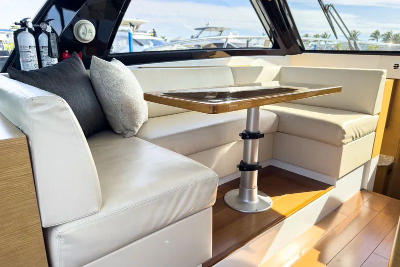 Slide: The Image of Ocean Alexander 45 DIVERGENCE COUPE 2021 - 20