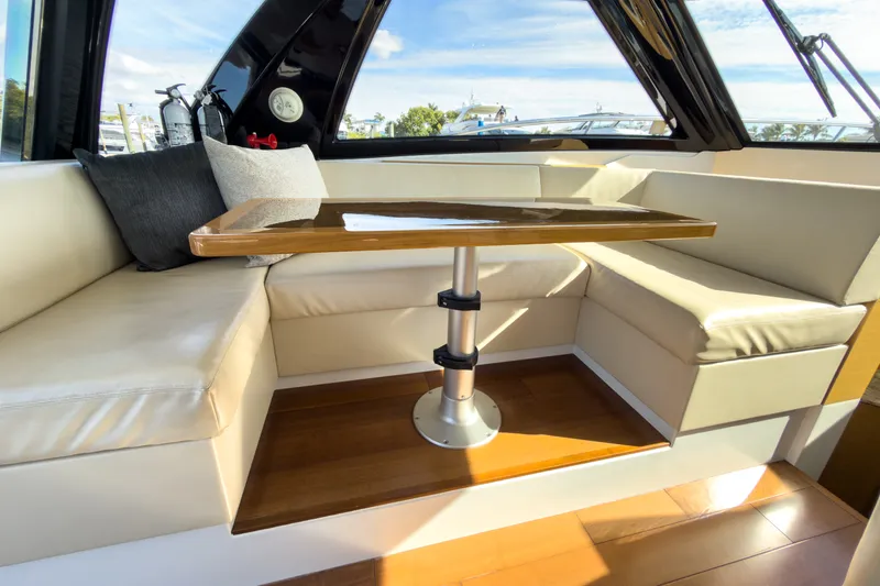 Slide: The Image of Ocean Alexander 45 DIVERGENCE COUPE 2021 - 21