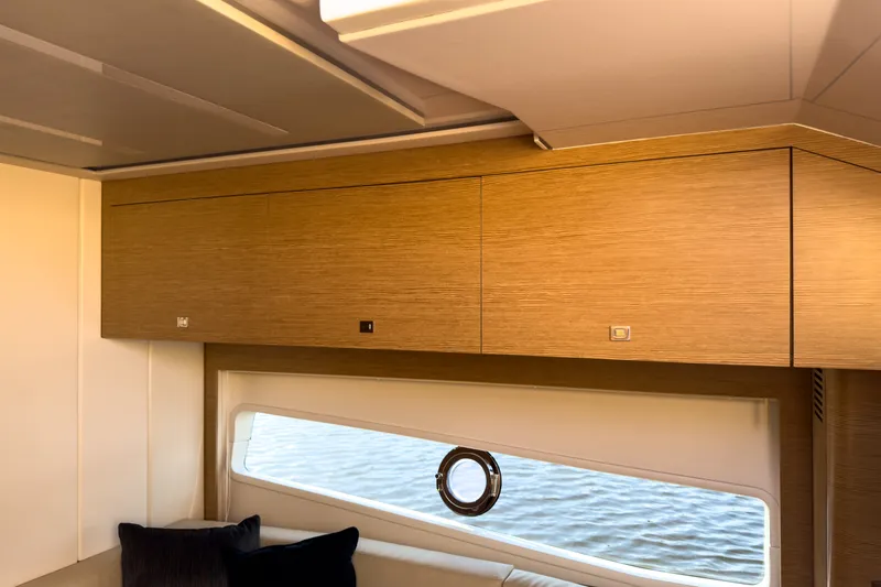 Slide: The Image of Ocean Alexander 45 DIVERGENCE COUPE 2021 - 29