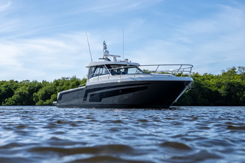 Slide: The Image of Ocean Alexander 45 DIVERGENCE COUPE 2021 - 49