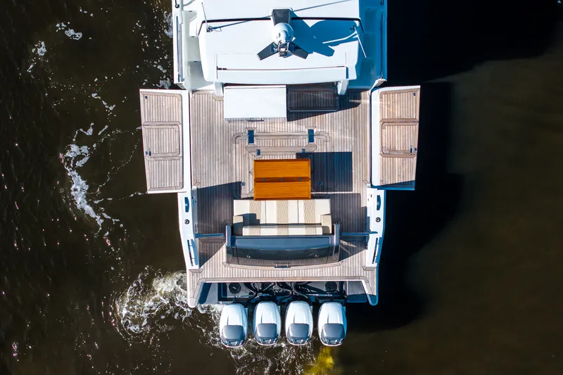 Slide: The Image of Ocean Alexander 45 DIVERGENCE COUPE 2021 - 5