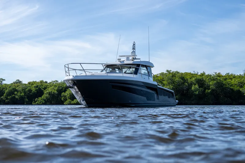 Slide: The Image of Ocean Alexander 45 DIVERGENCE COUPE 2021 - 51