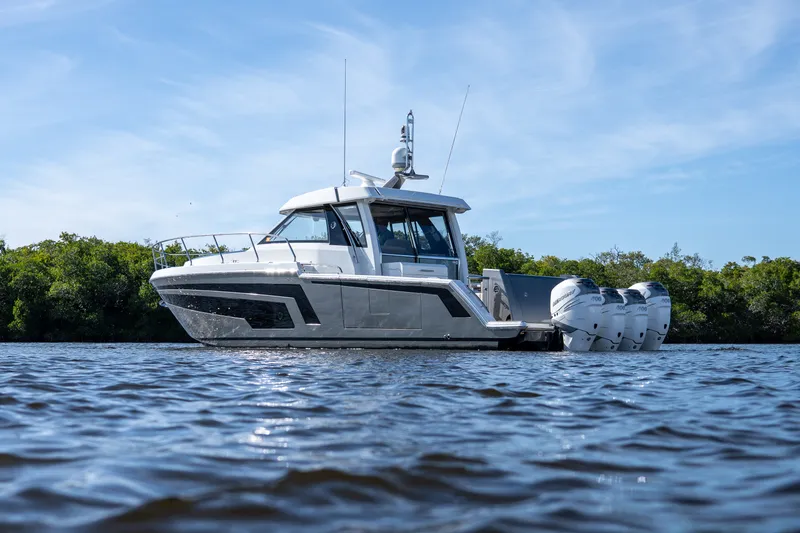 Slide: The Image of Ocean Alexander 45 DIVERGENCE COUPE 2021 - 56