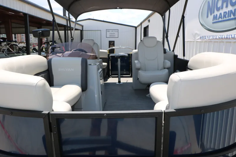 Slide: The Image of Sylvan Mirage 820LZ 2023 - 16