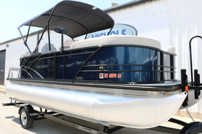 Slide: The Image of Sylvan Mirage 820LZ 2023 - 2