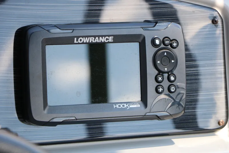 Slide: The Image of Sylvan Mirage 820LZ 2023 - 33