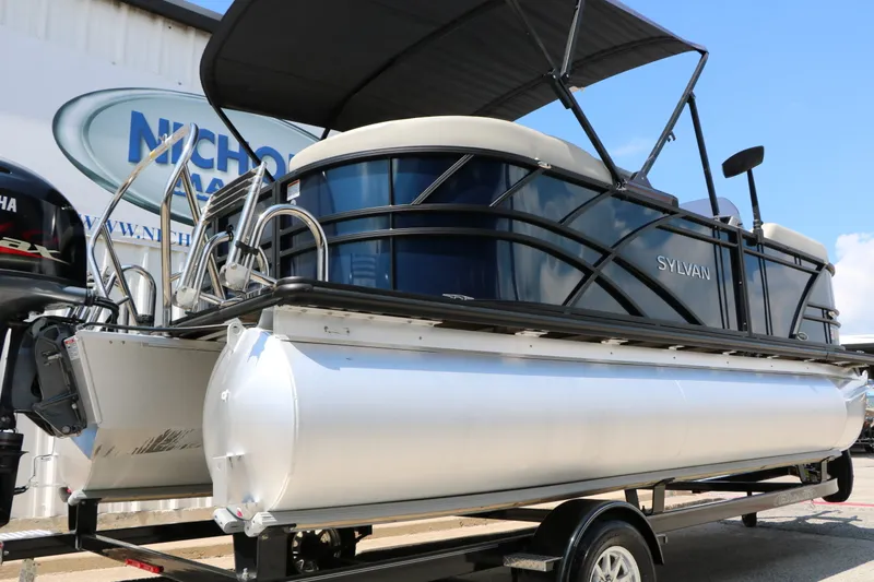 Slide: The Image of Sylvan Mirage 820LZ 2023 - 6