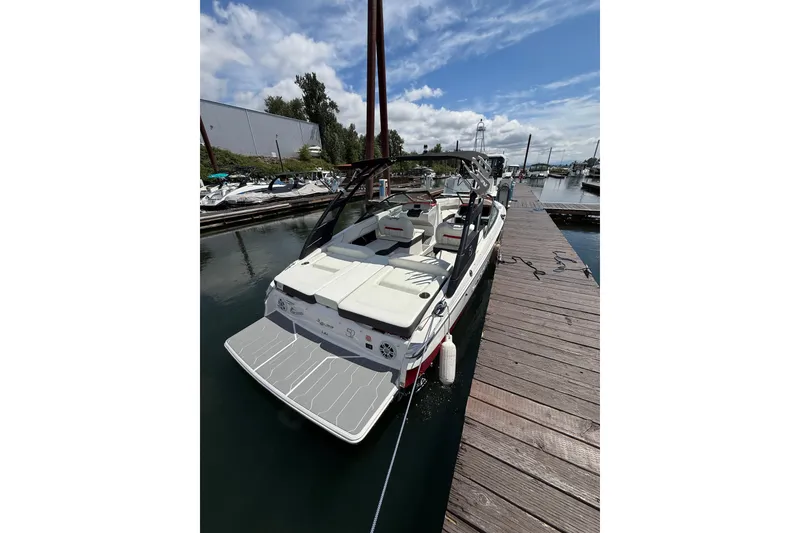 Slide: The Image of Regal LS2 Surf 2020 - 4