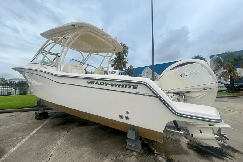 Slide: The Image of Grady-White Freedom 235 2025 - 13