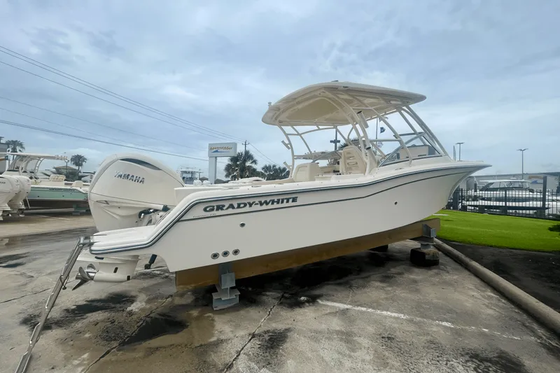 Slide: The Image of Grady-White Freedom 235 2025 - 2