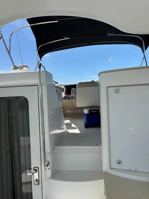 Slide: The Image of Carver Yachts 43 Motor Yacht 2006 - 10