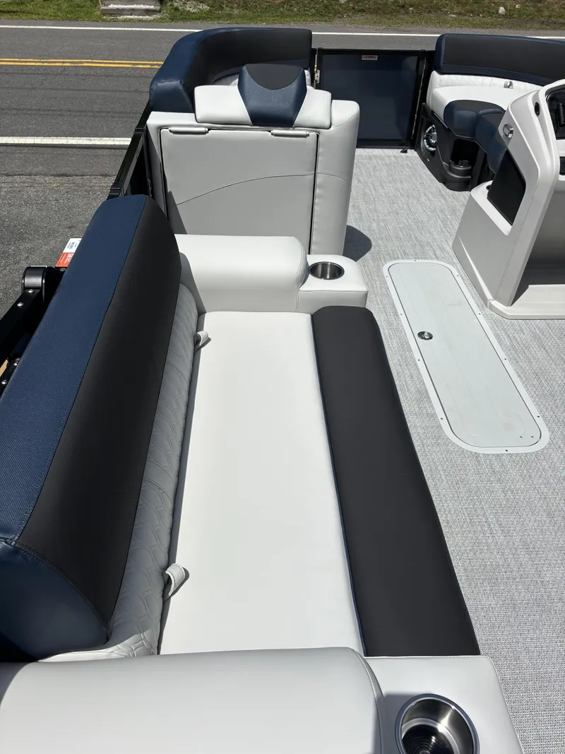 The Image of Avalon LSZ - 21 FT Elite Triple-toon "Blue Dominus" 2026 - 0