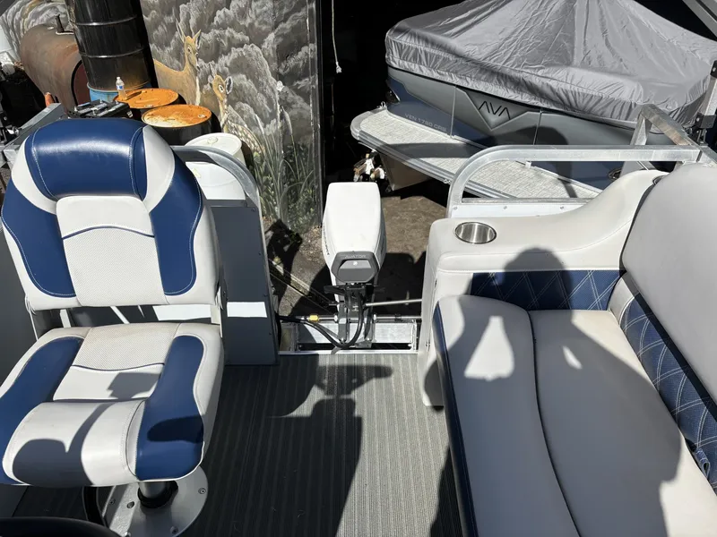 Slide: The Image of Pond-Tini Series 12 (14 Series Toons) 8 person passenger "Tiny Tide" 2025 - 16