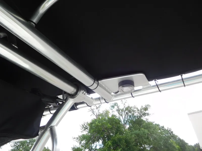 Slide: The Image of NauticStar 2140 Sport 2018 - 20