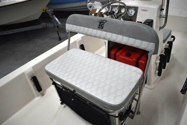 Slide: The Image of Carolina E20 JVX Center Console 2025 - 18