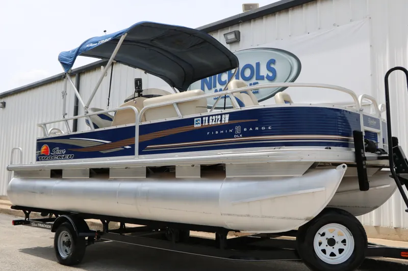 The Image of SunTracker Fishing Barge 20 Dlx 2013 - 0