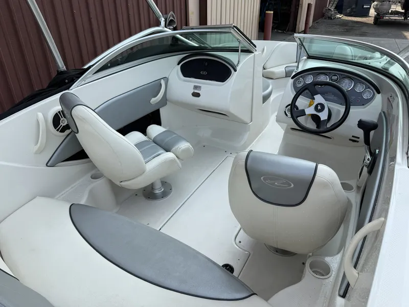 Slide: The Image of Sea Ray 185 SPORT 2009 - 6