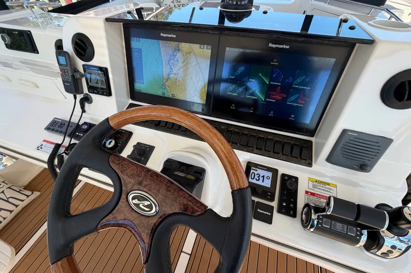 Slide: The Image of Sea Ray 58 Sedan Bridge 2007 - 70