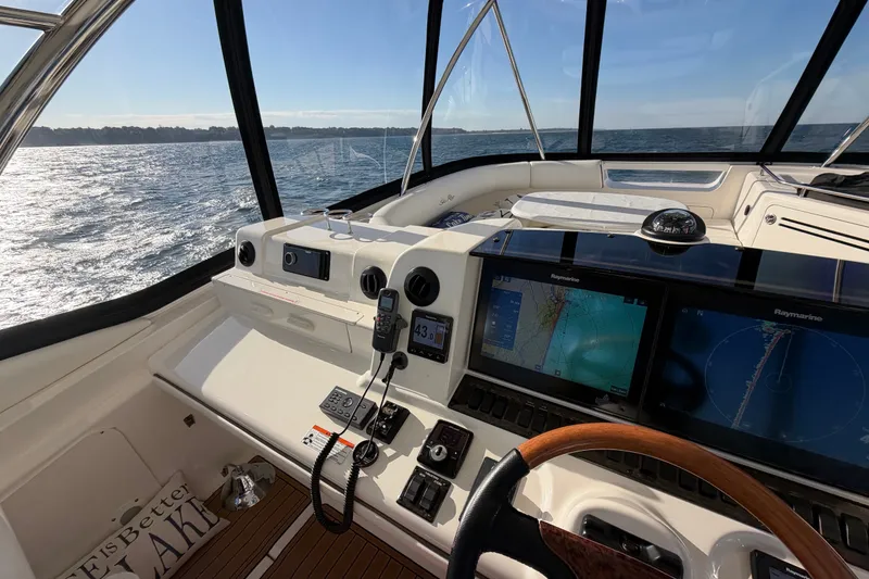 Slide: The Image of Sea Ray 58 Sedan Bridge 2007 - 94