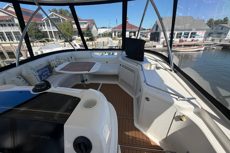 Slide: The Image of Sea Ray 58 Sedan Bridge 2007 - 15