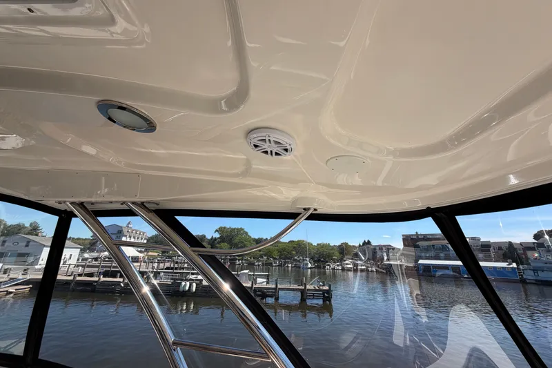 Slide: The Image of Sea Ray 58 Sedan Bridge 2007 - 10