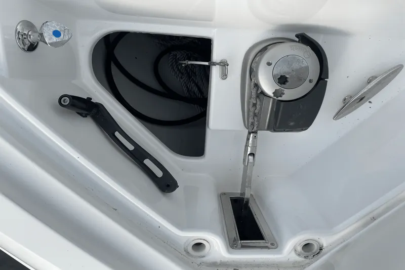 Slide: The Image of Cruisers Yachts 390 EXPRESS COUPE - DIESEL 2016 - 53