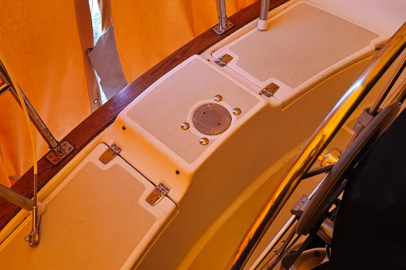 Slide: The Image of Tartan 3100 1994 - 19